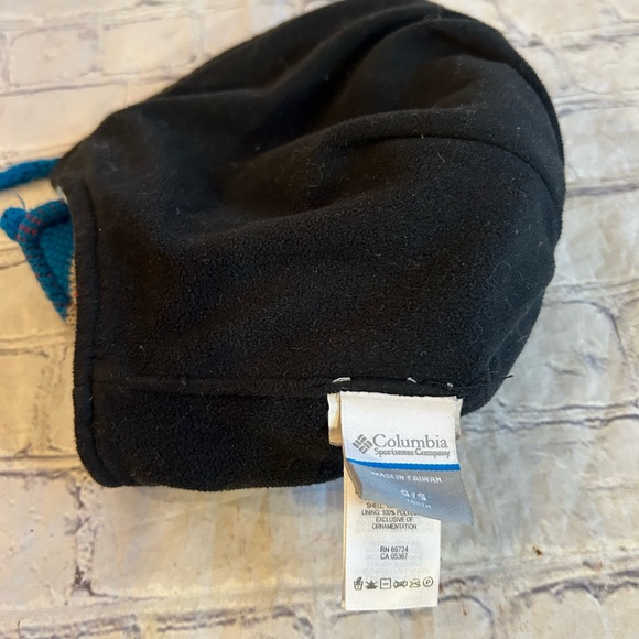 COLUMBIA MADE IN TAIWAN YOUTH SIZE 0/S BEANIE HAT BLUE MULTI COLORED - Picture 6 of 8
